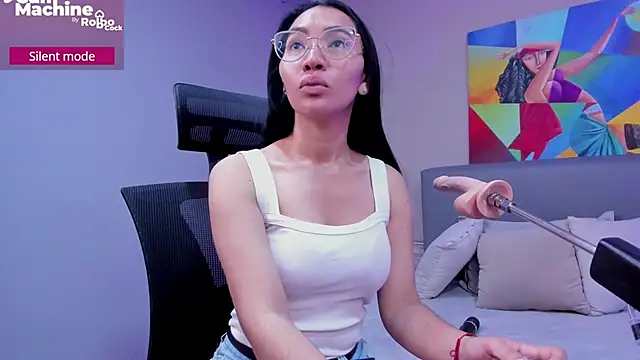 lucyy liiuu online show from September 29, 1:05 pm