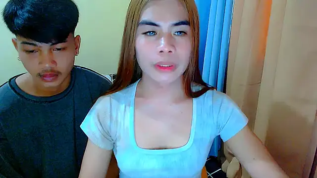 Snapshot of mikhaylahanderson chatting on October 19, 12:00 am mikhaylahanderson online show from October 19, 12:00 am