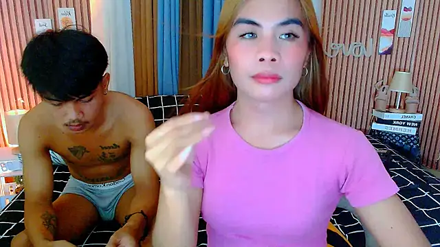 Snapshot of mikhaylahanderson chatting on October 22, 3:23 pm mikhaylahanderson online show from October 22, 3:23 pm