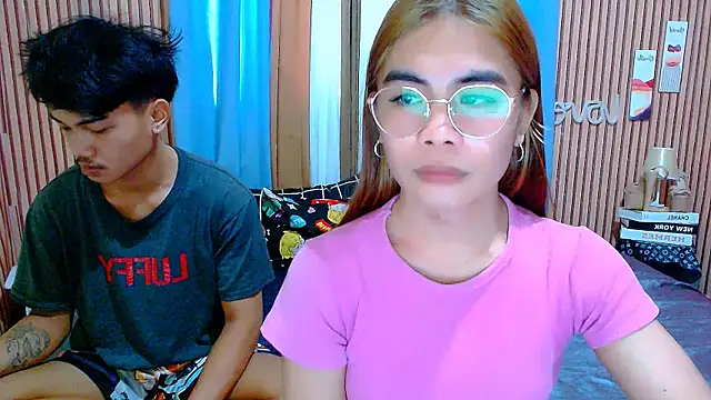 Snapshot of mikhaylahanderson chatting on November 3, 3:19 am mikhaylahanderson online show from November 3, 3:19 am