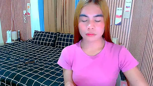 Snapshot of mikhaylahanderson chatting on November 22, 4:44 am mikhaylahanderson online show from November 22, 4:44 am