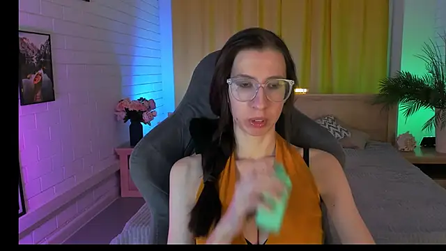 Snapshot of CareyJonas chatting on October 2, 5:20 pm CareyJonas online show from October 2, 5:20 pm