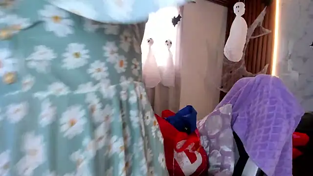 shasha bloom online show from October 26, 4:13 pm