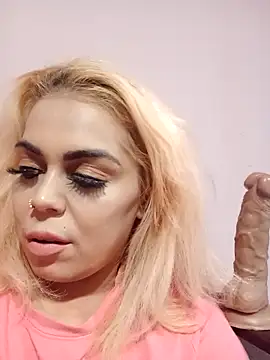 izauri2025 online show from October 4, 5:44 pm