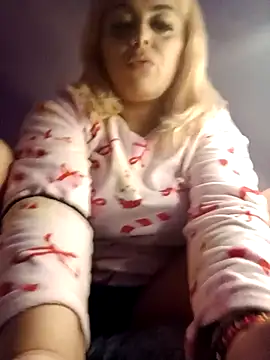 izauri2025 online show from October 29, 8:10 pm