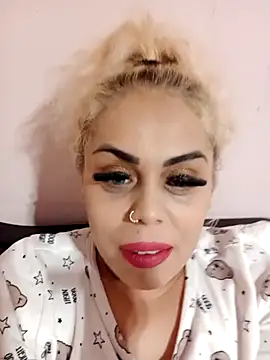 izauri2025 online show from November 23, 7:13 pm