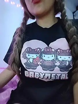 Snapshot of airamoon chatting on November 6, 2:56 am airamoon online show from November 6, 2:56 am