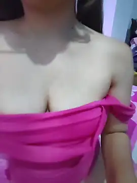 Snapshot of airamoon chatting on November 8, 3:18 am airamoon online show from November 8, 3:18 am