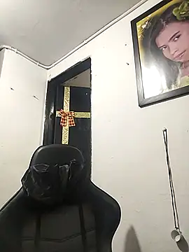 Pamelamiler   online show from November 18, 10:31 am