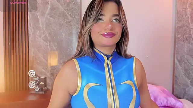 Emma hunter  online show from October 12, 4:22 am