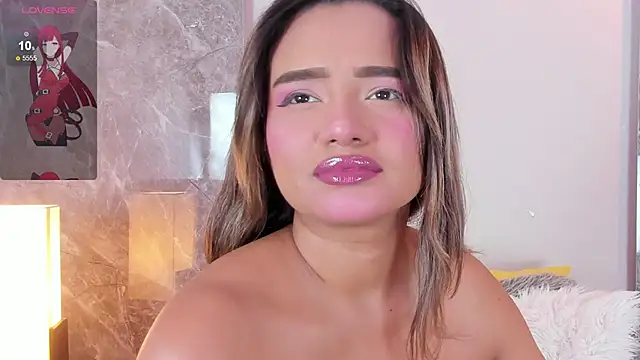 Emma hunter  online show from November 7, 4:01 am