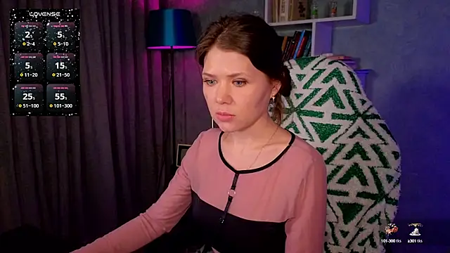 Snapshot of MyLittleGali chatting on December 15, 11:23 am MyLittleGali online show from December 15, 11:23 am