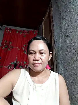 Everleigh mom online show from October 11, 4:12 am