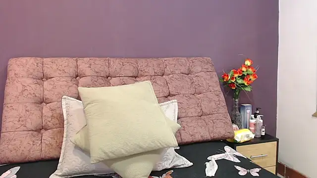 KateWelsin online show from October 18, 8:20 pm