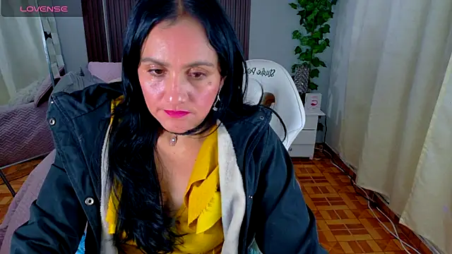 kataleya 29 online show from November 14, 8:29 pm