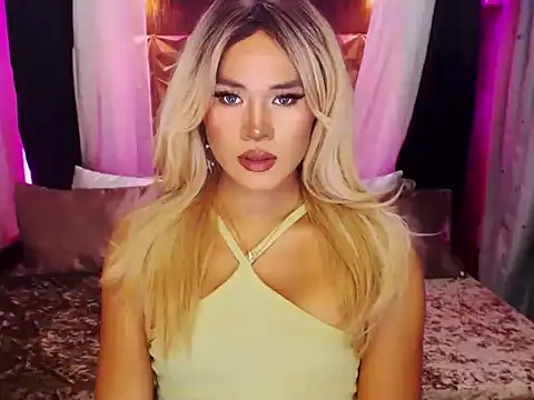 YllanaAltheaXxX online show from September 28, 7:41 pm