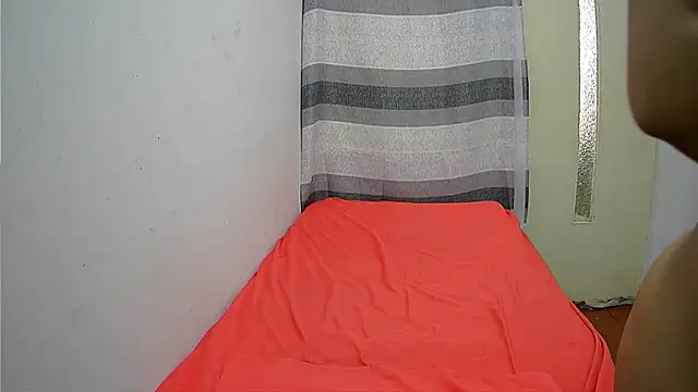 Snapshot of ThickHunn99 chatting on October 10, 4:55 am ThickHunn99 online show from October 10, 4:55 am