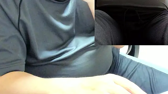 Snapshot of mori_kuma3 chatting on October 14, 1:56 pm mori kuma3 online show from October 14, 1:56 pm