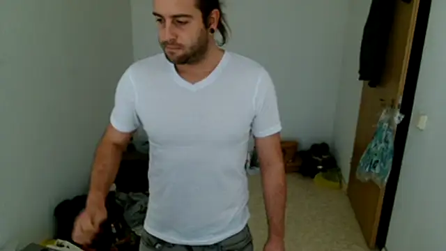 Snapshot of hei_69 chatting on October 21, 3:46 pm hei 69 online show from October 21, 3:46 pm