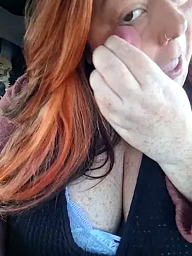 Snapshot of 50-shades-of-JADE chatting on November 4, 1:10 pm 50-shades-of-JADE online show from November 4, 1:10 pm