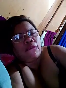 Huge mama69 online show from September 10, 7:41 am