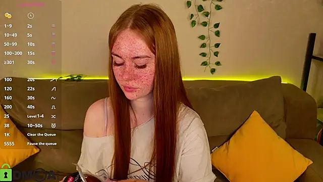 Snapshot of Roxy_Sunnny chatting on November 12, 9:32 am Roxy Sunnny online show from November 12, 9:32 am