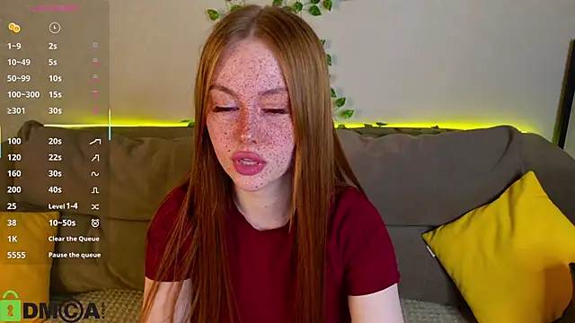 Snapshot of Roxy_Sunnny chatting on November 18, 9:25 am Roxy Sunnny online show from November 18, 9:25 am