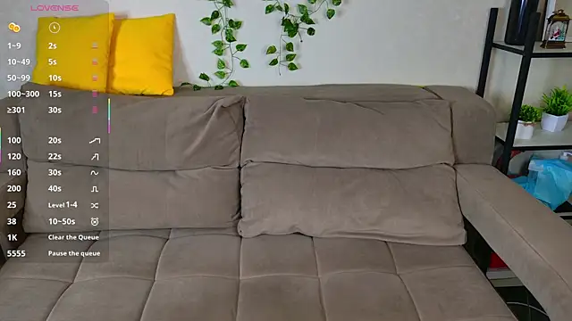 Snapshot of Roxy_Sunnny chatting on November 25, 9:20 am Roxy Sunnny online show from November 25, 9:20 am