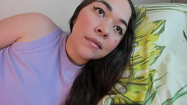 Snapshot of Brianna_Angelina chatting on March 6, 4:08 am Brianna Angelina online show from March 6, 4:08 am