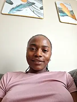 Snapshot of Unique05 chatting on November 22, 6:45 am Unique05 online show from November 22, 6:45 am