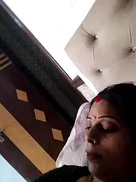 Snapshot of Soniya_Roy chatting on September 30, 5:01 am Soniya Roy online show from September 30, 5:01 am