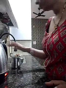 Snapshot of Soniya_Roy chatting on November 8, 11:10 am Soniya Roy online show from November 8, 11:10 am