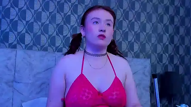 Snapshot of AliaMiller_ chatting on October 3, 9:56 pm AliaMiller online show from October 3, 9:56 pm