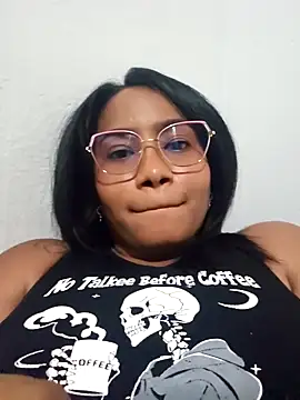 Delilah 85 online show from October 12, 11:15 pm