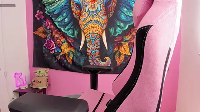 Alice VIP online show from October 7, 4:04 pm