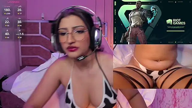 AriaNova  online show from November 10, 12:59 pm