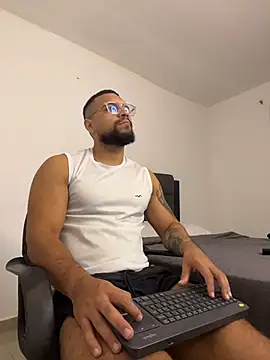 vincentjaxon online show from October 22, 11:43 am