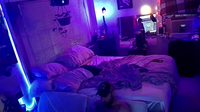 Luv2SuckBWC92 online show from November 16, 11:49 am