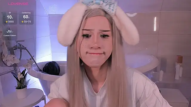 Necucub online show from October 30, 2:02 am