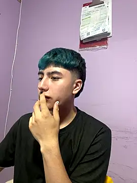 Snapshot of AlexanderCollman chatting on October 29, 4:48 am AlexanderCollman online show from October 29, 4:48 am