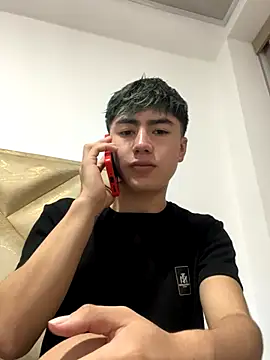 Snapshot of AlexanderCollman chatting on November 19, 3:45 pm AlexanderCollman online show from November 19, 3:45 pm