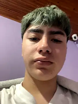 Snapshot of AlexanderCollman chatting on November 22, 5:28 am AlexanderCollman online show from November 22, 5:28 am