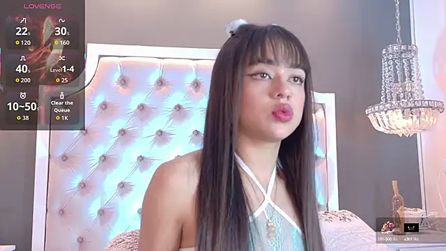 TifannyWolf  online show from September 17, 5:31 am