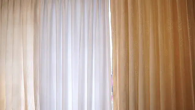 Snapshot of Ariaa_Isabell chatting on October 17, 6:21 pm Ariaa Isabell online show from October 17, 6:21 pm