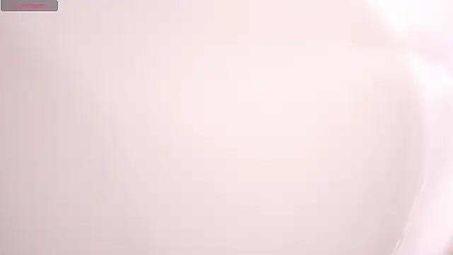 Snapshot of Ariaa_Isabell chatting on November 4, 6:18 pm Ariaa Isabell online show from November 4, 6:18 pm