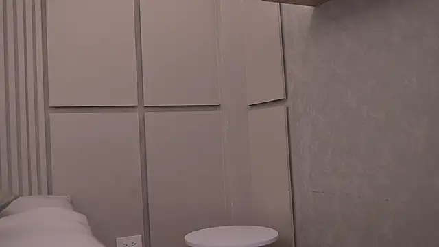 Snapshot of Ariaa_Isabell chatting on November 10, 6:29 pm Ariaa Isabell online show from November 10, 6:29 pm