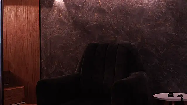 Snapshot of Ariaa_Isabell chatting on November 24, 6:29 pm Ariaa Isabell online show from November 24, 6:29 pm