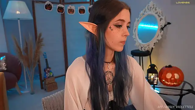 violetesa online show from October 30, 11:55 am