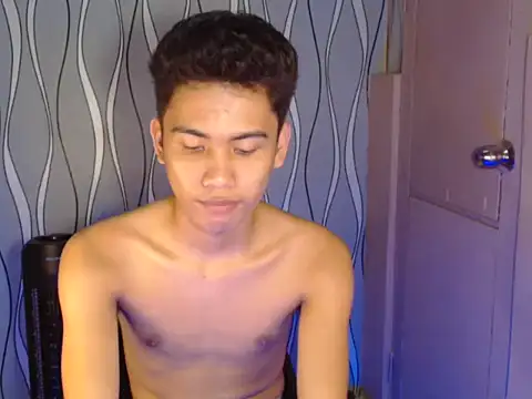 Demure Asian143 online show from September 13, 10:15 am