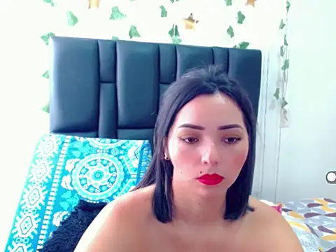 Snapshot of sara_arias00 chatting on September 26, 2:21 pm sara arias00 online show from September 26, 2:21 pm